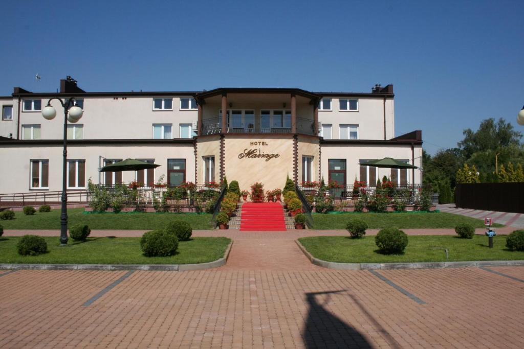 Hotel Mariage Włoszczowa Exterior foto